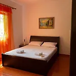 Haxhialiu Villa Berat
